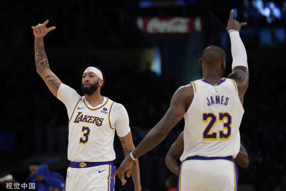 这使得他们 这使得他们