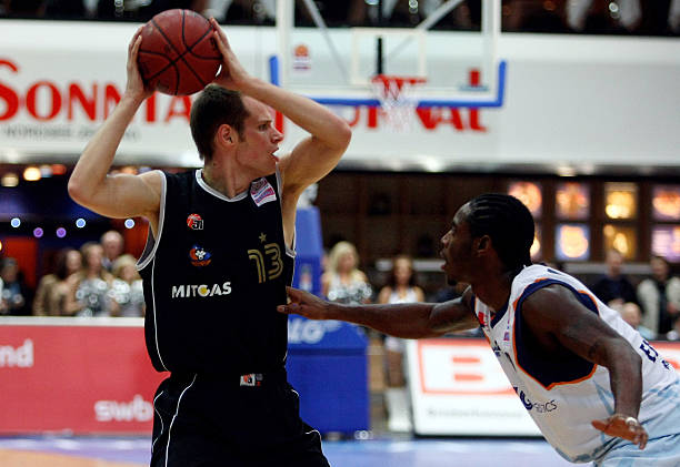 对阵布莱顿 对阵布莱顿