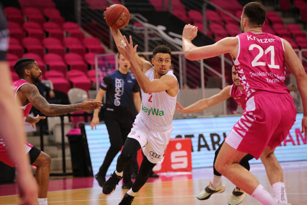 团一举奠定 团一举奠定